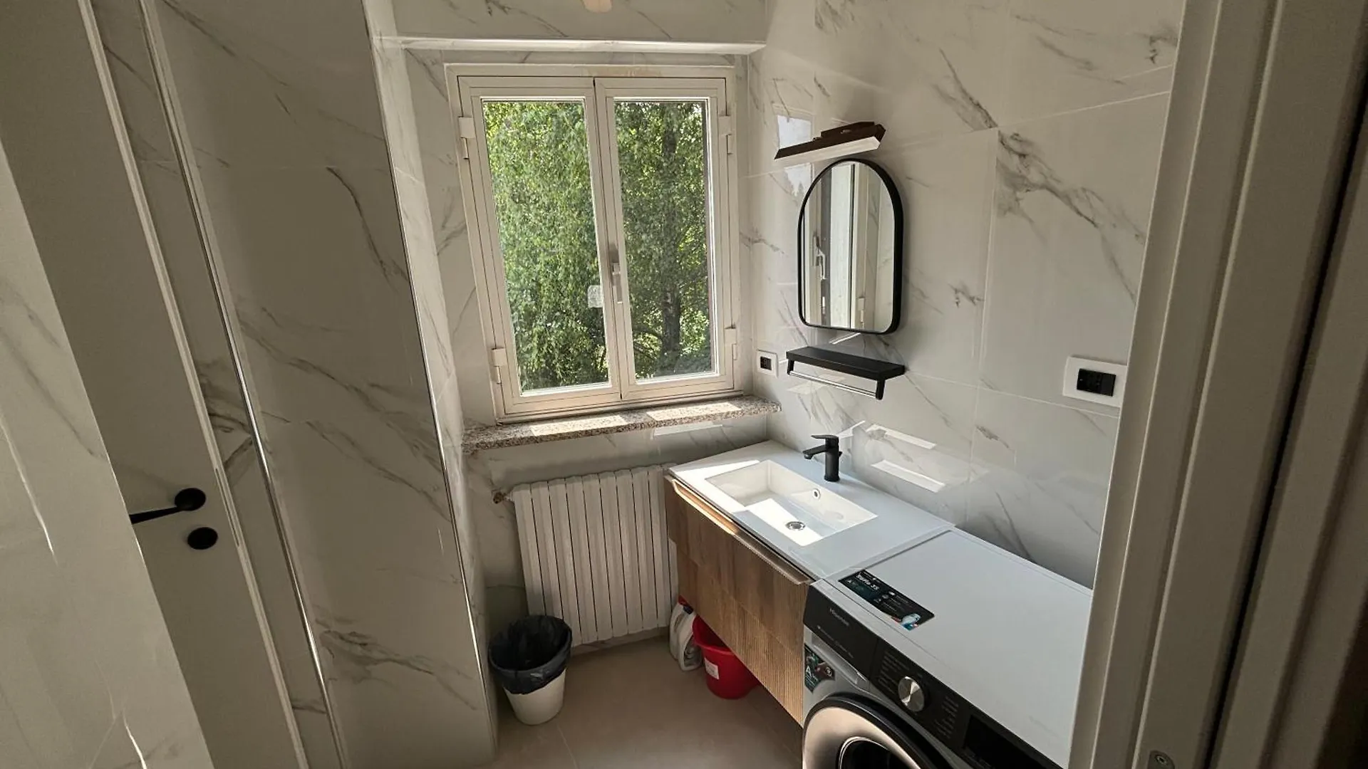Апартаменты Cozy Home Away Лекко