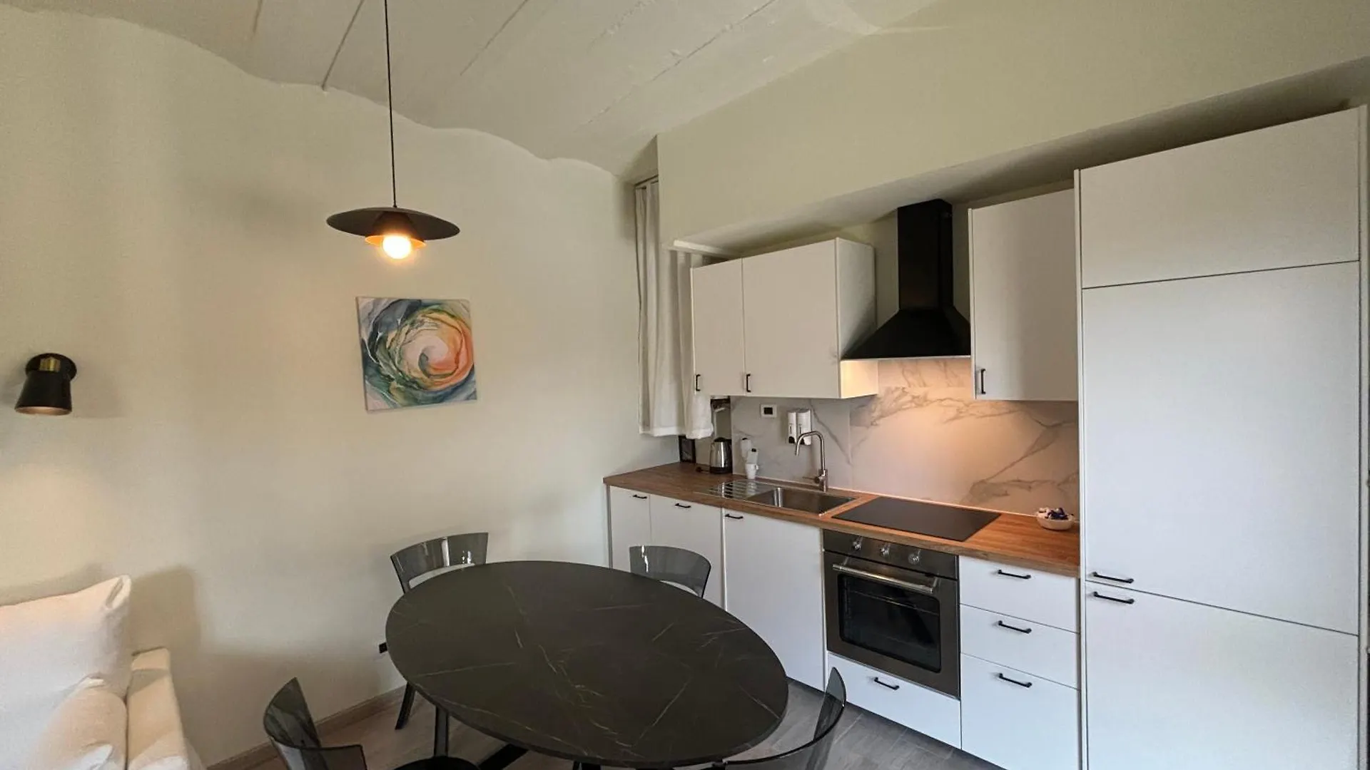 Cozy Home Away Лекко Апартаменты