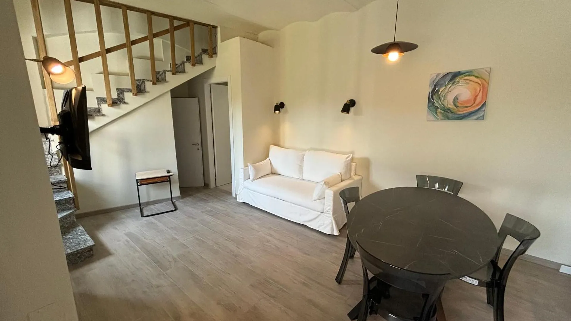 Cozy Home Away Лекко 0*,  Италия