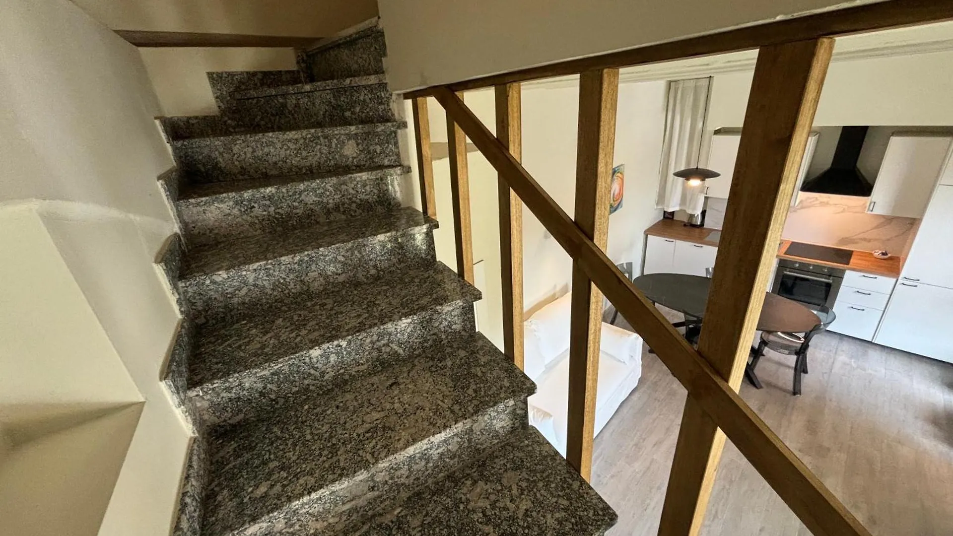 Lägenhet Cozy Home Away Lecco